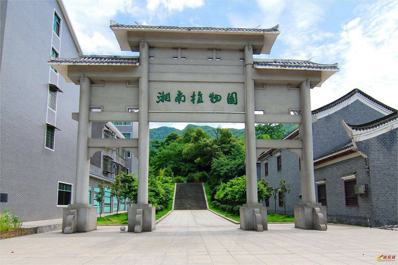 公園廣場(chǎng)石牌坊設(shè)計(jì)